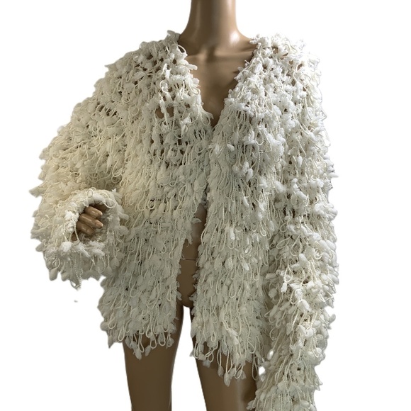 Windsor White Oversized Textured Knit Unique Shaggy Cardigan Sz M/L Coquette NWT - Picture 1 of 11